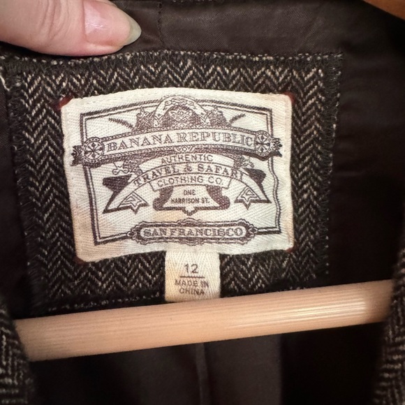 Banana Republic Herringbone Single Breasted Tweed Blazer - Picture 2 of 8